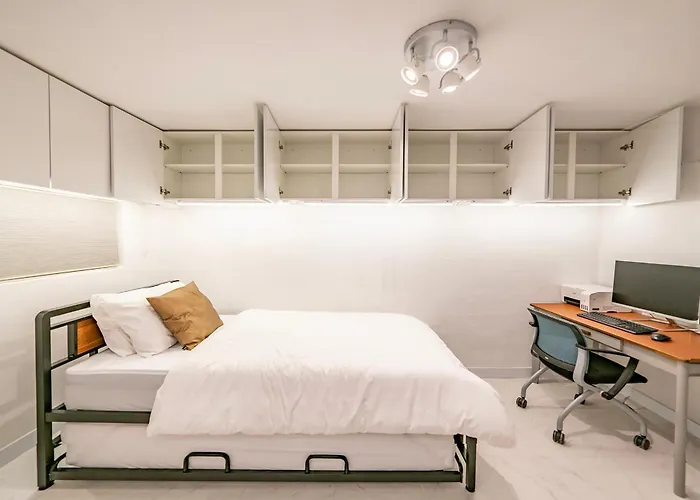 Jts Tailored Service Near Hyehwa Station Seoul