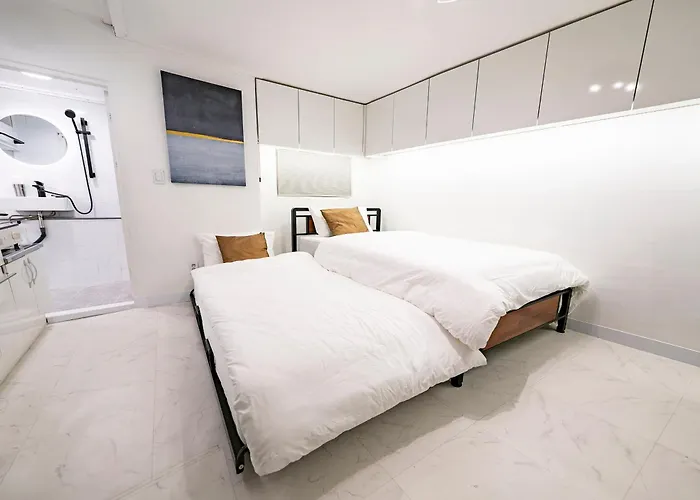 Jts Tailored Service Near Hyehwa Station